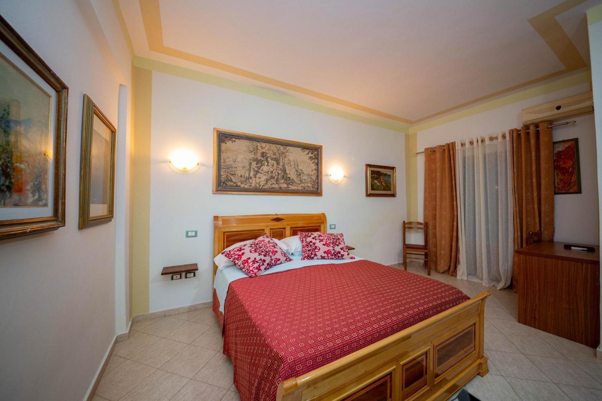 Hotel "San Saena " Radhimë Eksteriør billede