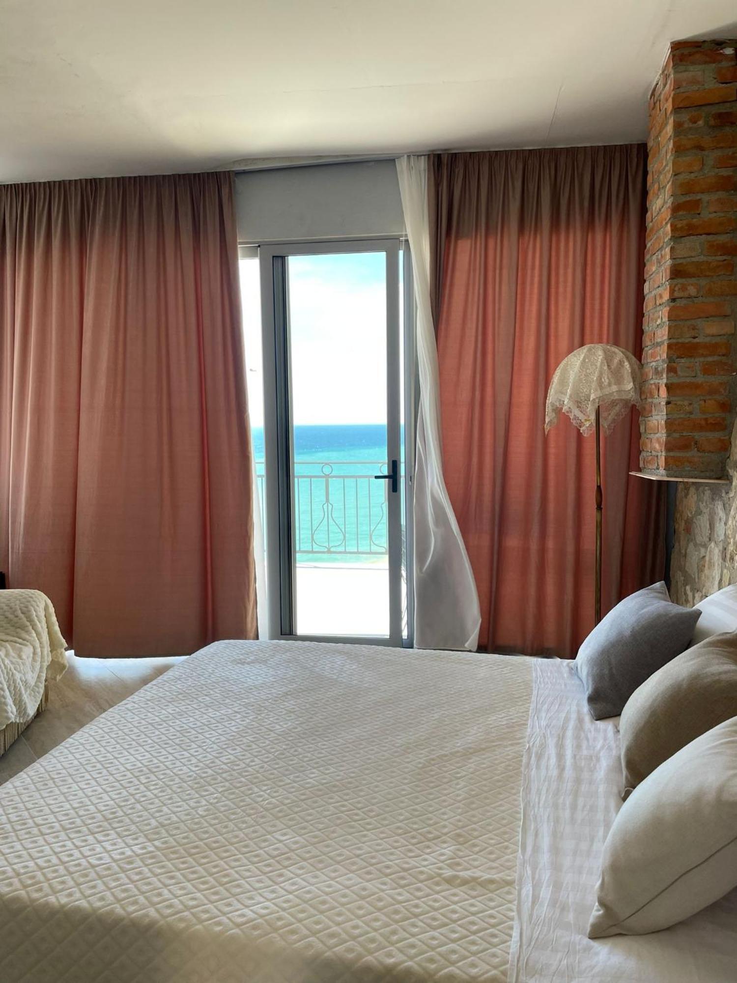 Hotel "San Saena " Radhimë Eksteriør billede